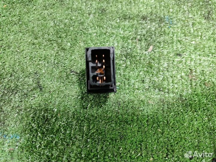 Кнопка стеклоподъемника KIA Sorento 1 (BL, JC) 20