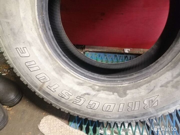 Bridgestone Dueler A/T 225/80 R15