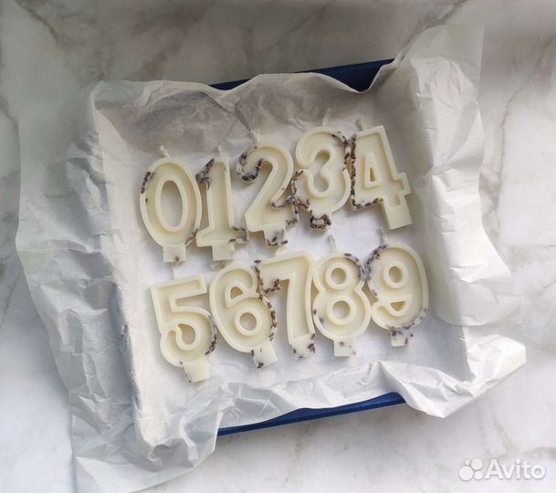 Свечи цифры с сухоцветами