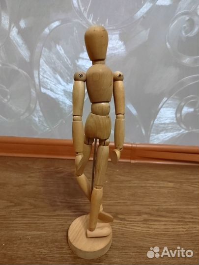 Деревянная фигура человека Гестальта