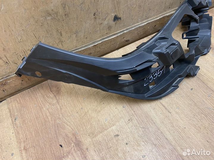 Кронштейн переднего бампера правый Bmw X5 F15