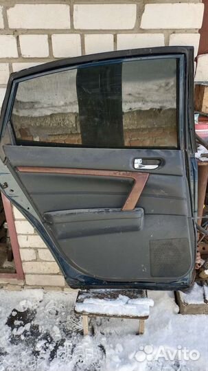 Продам дверь на Ниссан Тиана j31 задняя левая