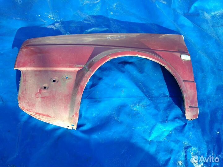 Крыло переднее левое Volkswagen Golf 2