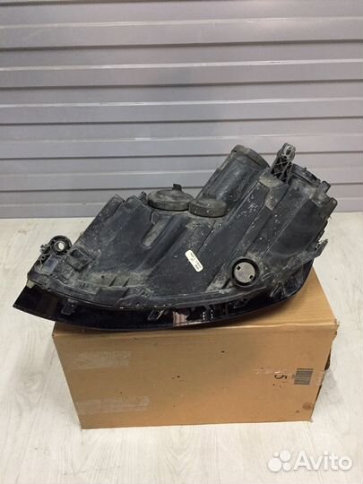 Фара правая Volkswagen Golf 7