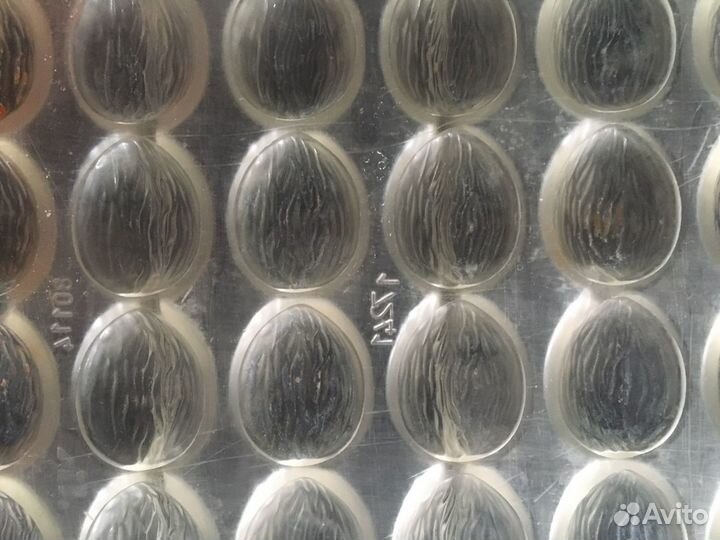 Поликарбонатная форма для конфет