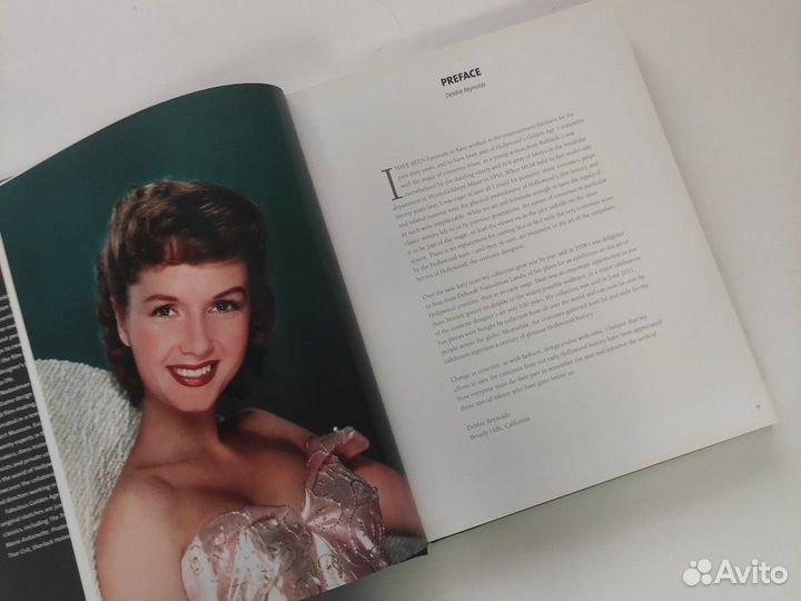 Книга Hollywood Costume
