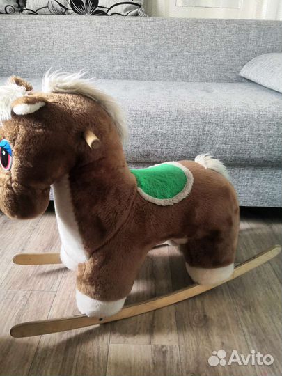 Детская качалка лошадь