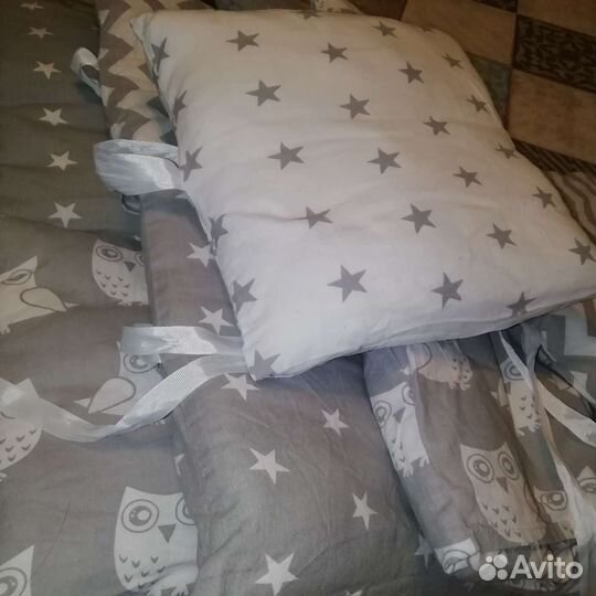 Подушки в кроватку 11 штук