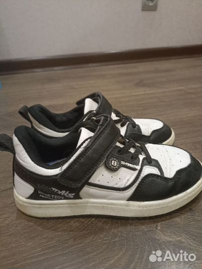 Кроссовки детские на мальчика 32 размер