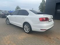 Volkswagen Jetta 1.6 AT, 2012, 130 000 км, с пробегом, цена 1 150 000 руб.