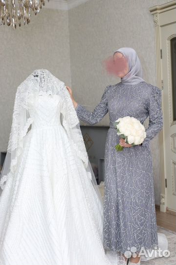 Вечернее платье