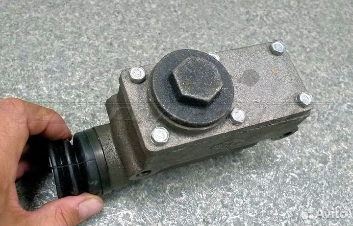 Зим, Победа, Газ-69 / Главный тормозной цилиндр