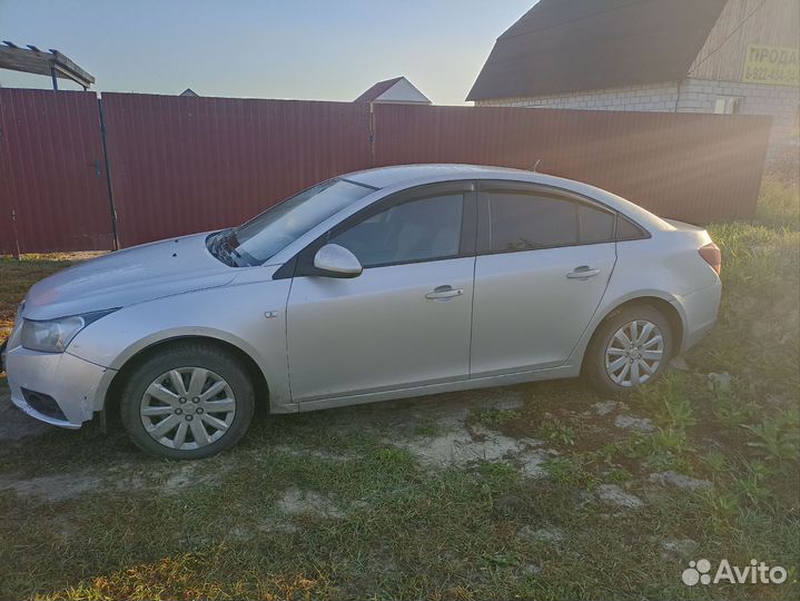 Chevrolet Cruze 1.6 AT, 2012, 195 000 км