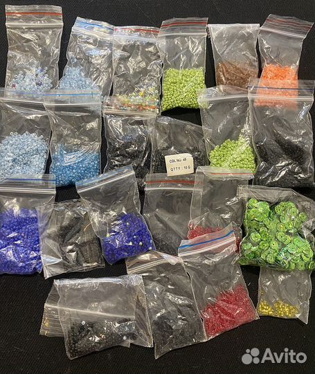 Бисер, стеклярус, бусы