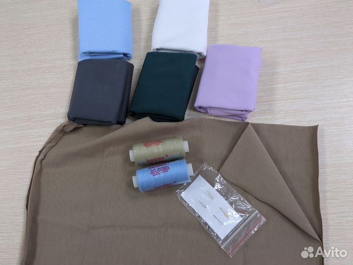 Лоскуты ткани и материала