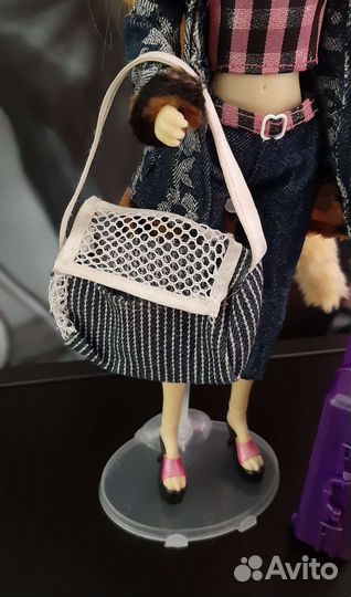 Тоффи с чемоданом catwalk kitties