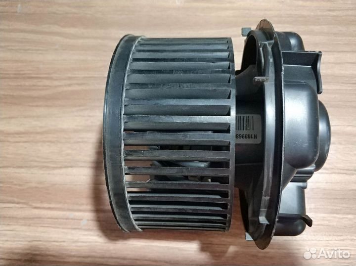 Вентилятор отопителя рено Дастер, Логан, Сандеро