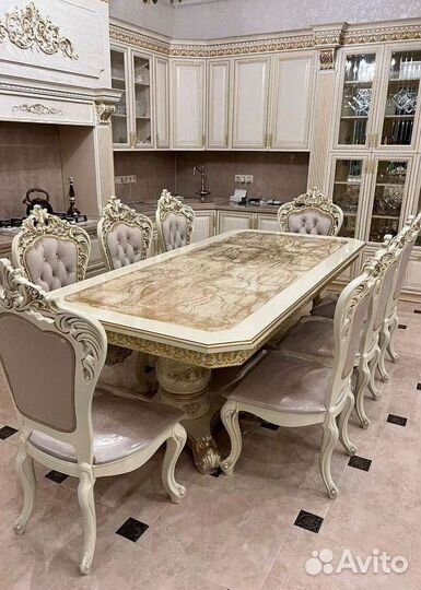 Столы и стулья. Комплект