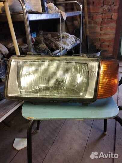 Фары audi 80 б3