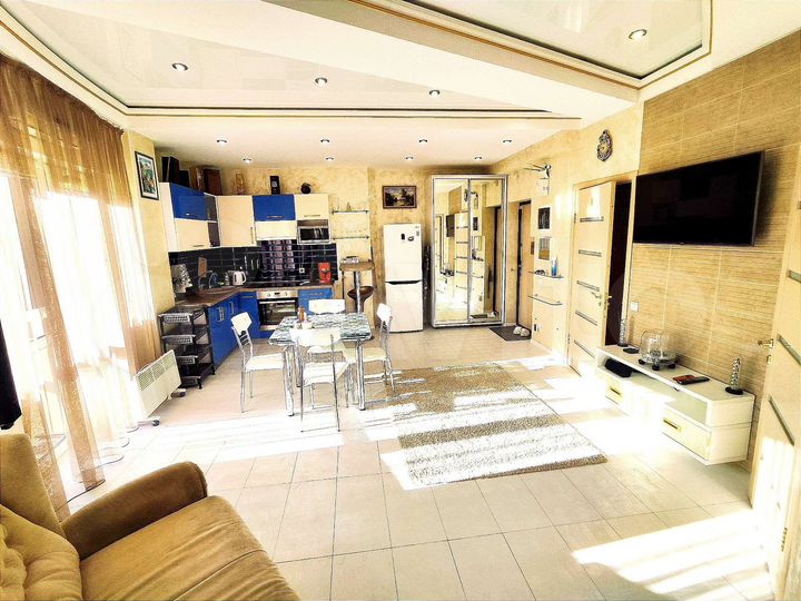 2-к. квартира, 60 м², 2/9 эт.