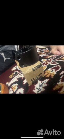 Зажим для трюкового самоката