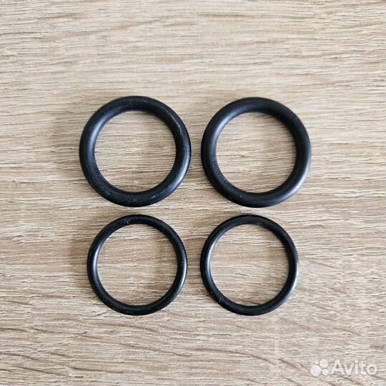 Сальники маятника Cezet 472