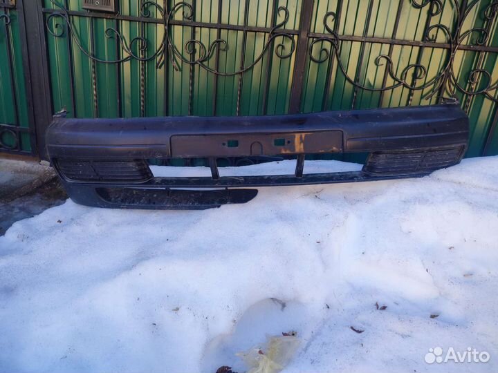 Продам бампер Ниссан Санни FB 14
