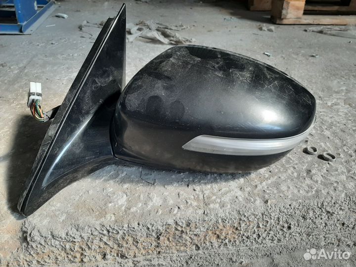Левое зеркало на hyundai Equus
