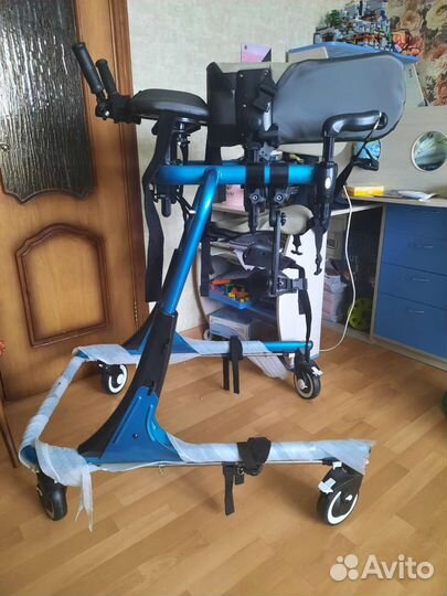 Ходунки с дополнительной фиксацией тела,Мега-3000