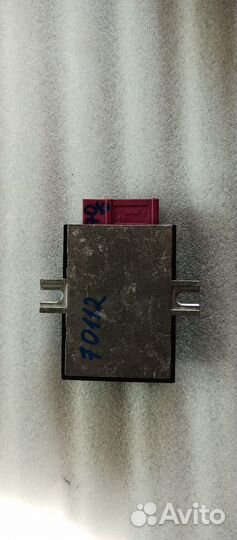 Блок управления топливным насосом Е70