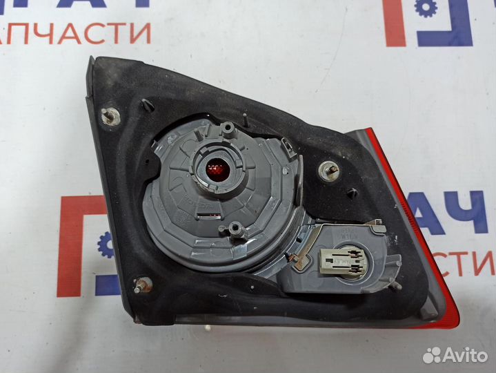 Фонарь задний внутренний правый Honda Civic 4D 8 3