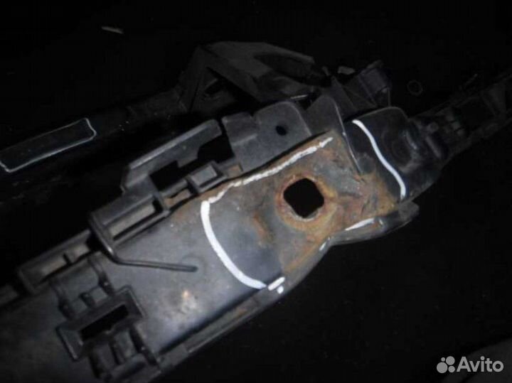 Телевизор панель Ford Mondeo 4