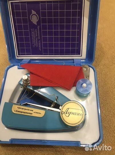 Портативная швейная машинка