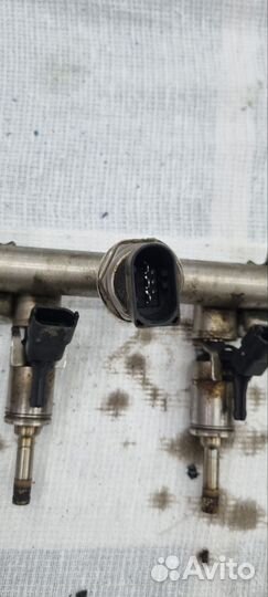 Рампа топливная с форсунками Bmw 1 F20 N13B16