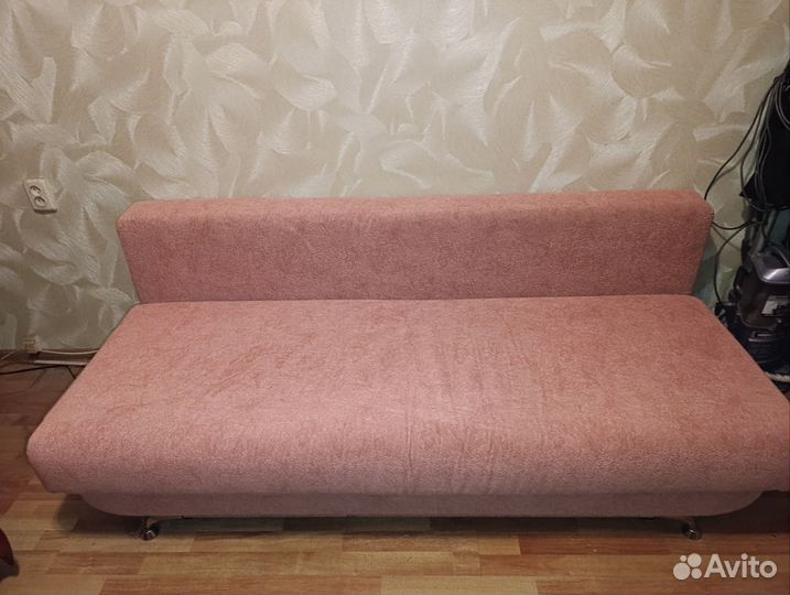 Диван раскладной, крепкий