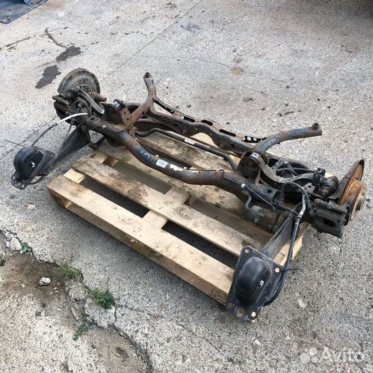 Балка задняя (подрамник) в сборе skoda Octavia A5