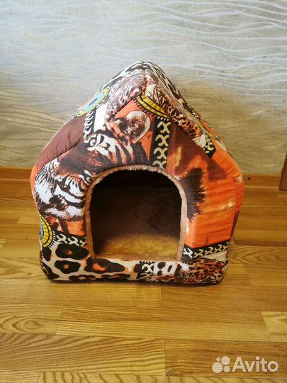 Домик для кошек и собак