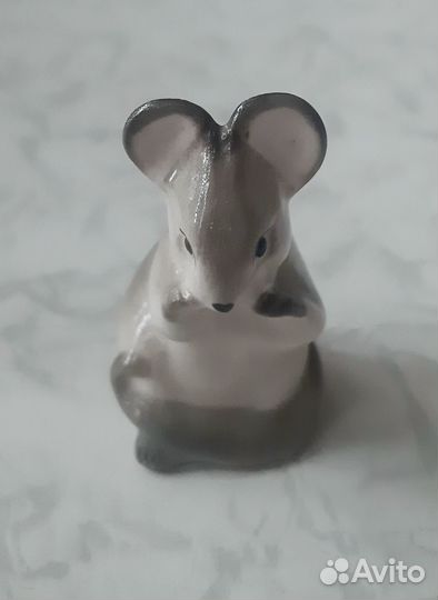 Фарфоровые статуэтки животных 