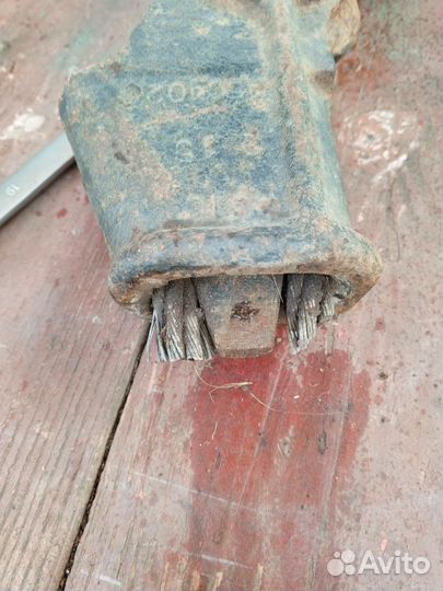 Крюк для крана и манипулятора