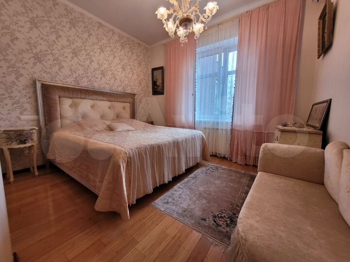 3-к. квартира, 120 м², 2/7 эт.