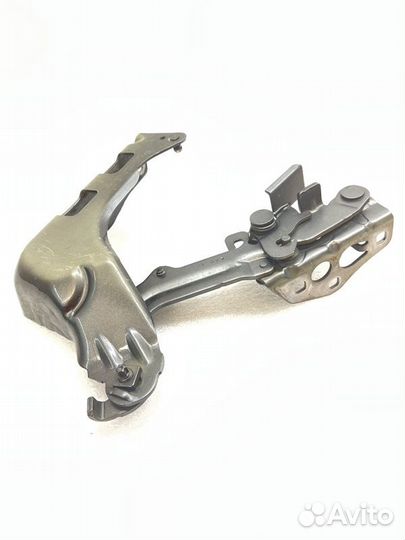 Петля капота левая Mercedes-Benz Glc Coupe C253