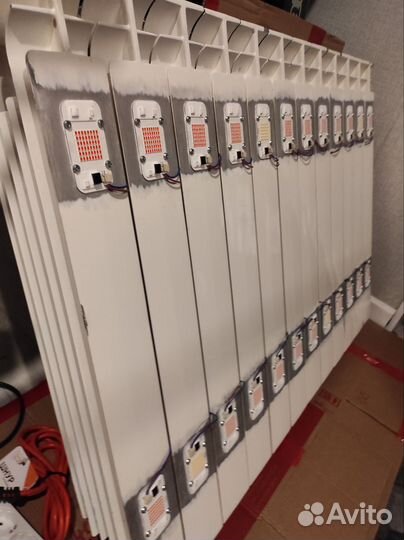 Очень мощная фитолампа 1.1 кВт