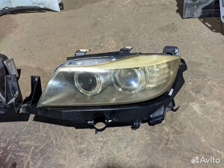 Фары BMW E90