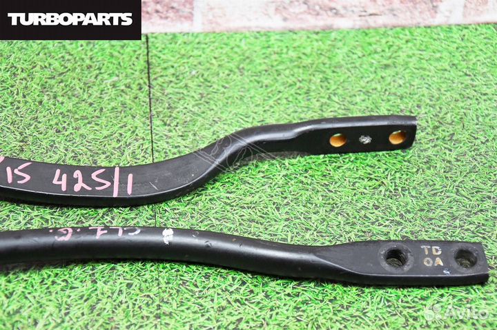 Рычаги нижние передние Honda Inspire UA4 F20B2