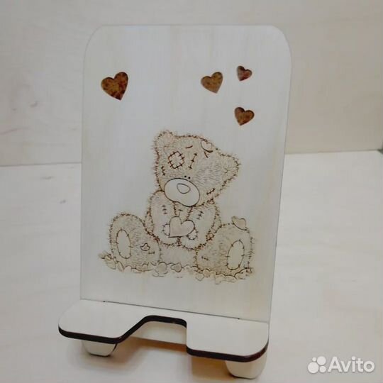 Подставка для телефона из дерева