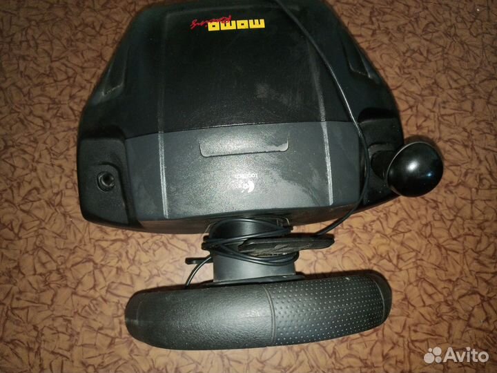Игровой руль logitech momo racing