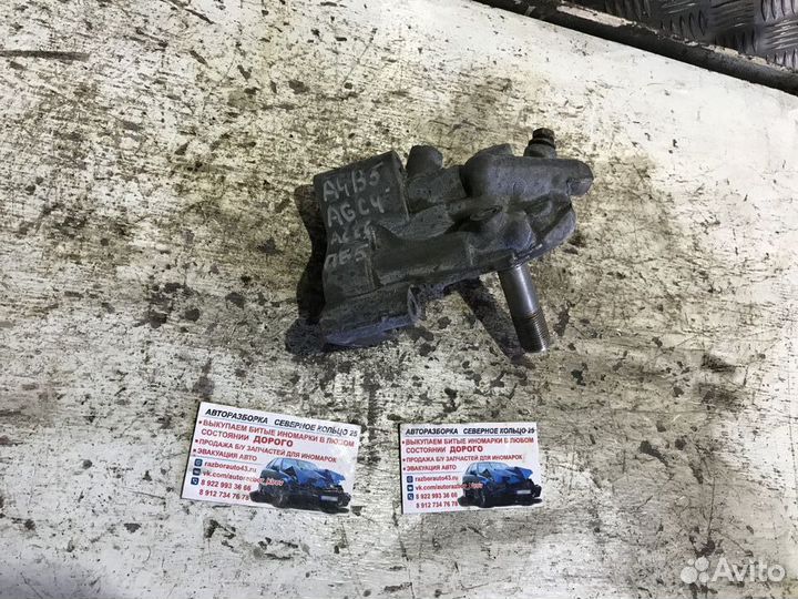 Кронштейн масляного фильтра Ауди А4Б5 Audi A4B5