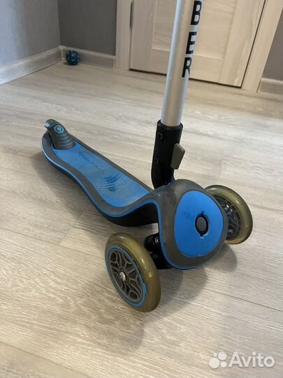 Самокат трехколесный globber