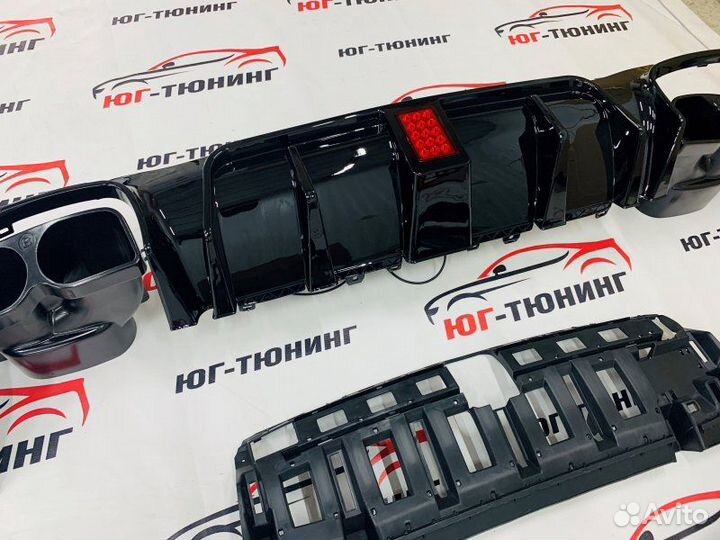 Диффузор с насадками Brabus Черный на E-Class 213