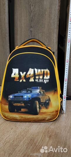 Школьный рюкзак